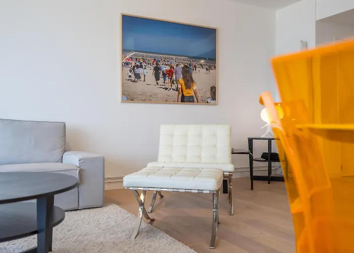 Lecomte - Oceanfront 206 *